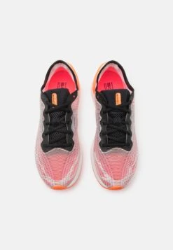 Under Armour Hovr Sonic 6 Brz - Hardloopschoenen Neutraal - Black/White 9 Under Armour Hovr Sonic 6 Brz - Hardloopschoenen Neutraal - Black/White -Under Armour Winkel 0ba6e7f8a2c344488ff037b939c2a517