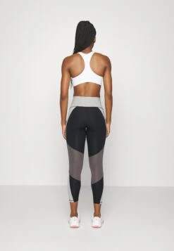 Under Armour Rush Ankle Leg - Legging - Black/Ghost Gray -Under Armour Winkel 0f30e42a1e644bbc911358739e7d432c