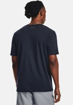 Under Armour Short-Sleeve Graph Ua Elevated Core Pocket- Sport T-Shirt - Midnight Navy -Under Armour Winkel 2ad1ce1f1b094e79970d476ff0ed9d5a