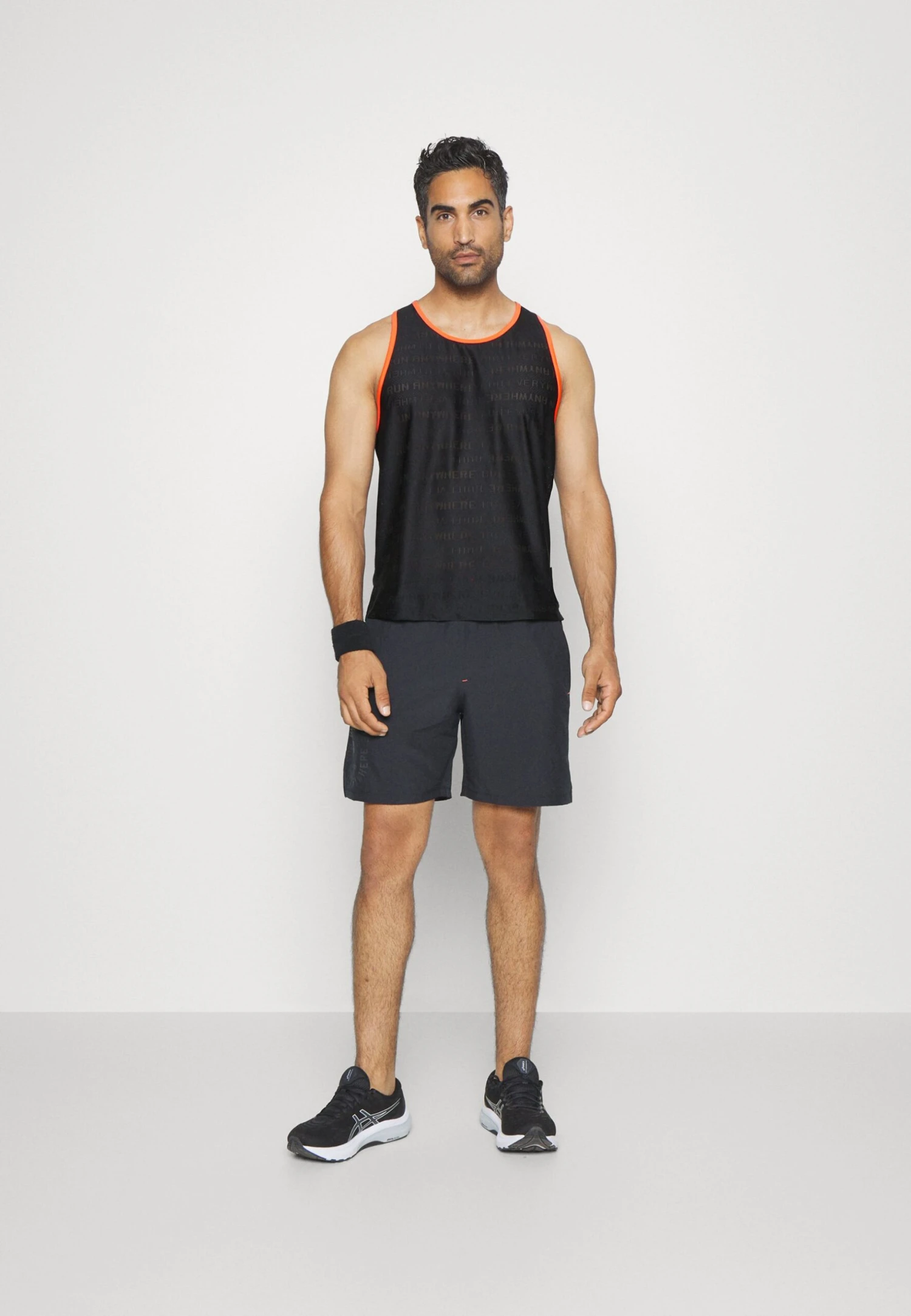 Under Armour Run Everywhere Singlet - Top - Black/Beta/Reflective 2 Under Armour Run Everywhere Singlet - Top - Black/Beta/Reflective - Afbeelding 2