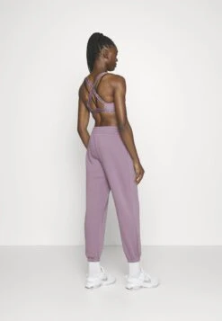 Under Armour Essential Joggers - Trainingsbroek - Misty Purple 8 Under Armour Essential Joggers - Trainingsbroek - Misty Purple -Under Armour Winkel 449f3e80e13a46a2b01ee360c9a6f154