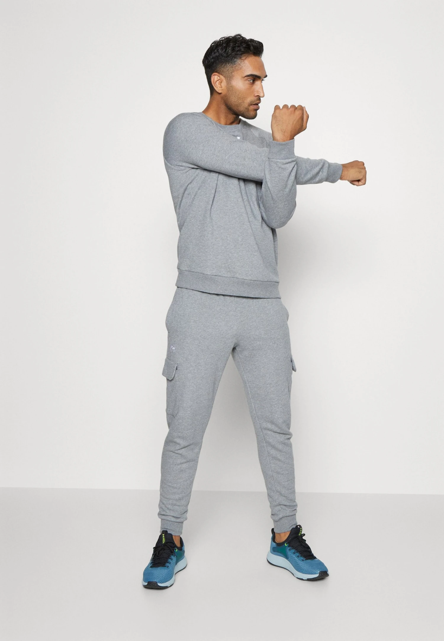 Under Armour Rival Crew - Sweater - Castlerock Light Heather/White 2 Under Armour Rival Crew - Sweater - Castlerock Light Heather/White - Afbeelding 2