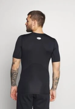 Under Armour Hemd - Black -Under Armour Winkel 84d690df4fbd4d20b9ddbd9bf07d9e1a