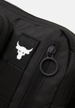 Under Armour Project Rock Waist Bag - Heuptas - Black/White -Under Armour Winkel ae8750be9a194549824fd979dcfec4c0