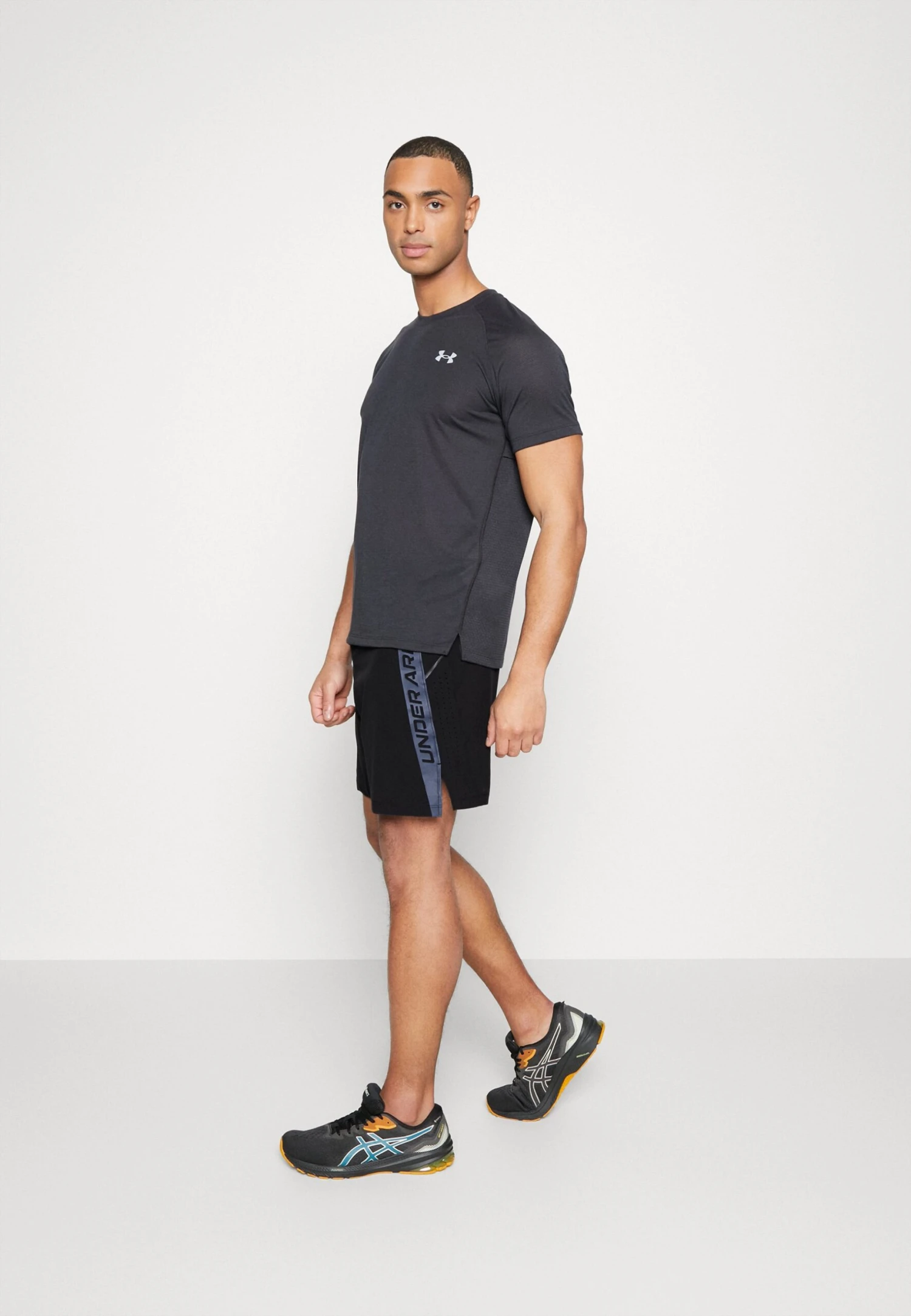 Under Armour Launch Elite - Korte Broeken - Black/Reflective 2 Under Armour Launch Elite - Korte Broeken - Black/Reflective - Afbeelding 2