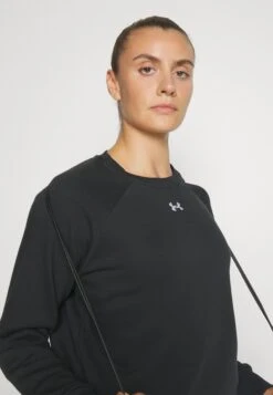 Under Armour Rival Crew - Sweater - Black/White 9 Under Armour Rival Crew - Sweater - Black/White -Under Armour Winkel c2e22100bc974e48a3ec1d84add3f85e