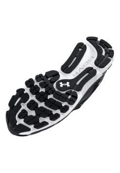 Under Armour Infinite - Sneakers Laag - Black -Under Armour Winkel e322ab7d21fe44b9955c345f36780b9f