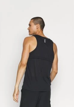 Under Armour Streaker Singlet - Top - Black -Under Armour Winkel e47e55f8088b4e5fa25091a4e9e3568f