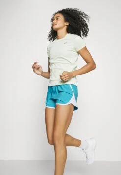 Under Armour Fly By - Korte Broeken - Glacier Blue 10 Under Armour Fly By - Korte Broeken - Glacier Blue -Under Armour Winkel ec70242c88984e428bc8d69941da1fae