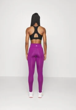 Under Armour Sport Hg Padless - Sport-Bh Met Medium Support - Black/White -Under Armour Winkel ee56d2b0c74e47f4b2426352f6ff9b44