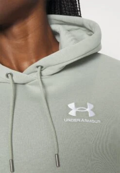 Under Armour Essential Hoodie - Hoodie - Grove Green/White 9 Under Armour Essential Hoodie - Hoodie - Grove Green/White -Under Armour Winkel f5c8e9758b484759b844c54d8ee91af6