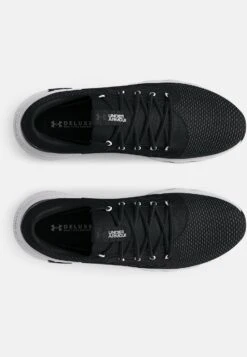 Under Armour Charged- Sneakers Laag - Black -Under Armour Winkel fcc49fb79ec74169b19e5c0abc19cc5e